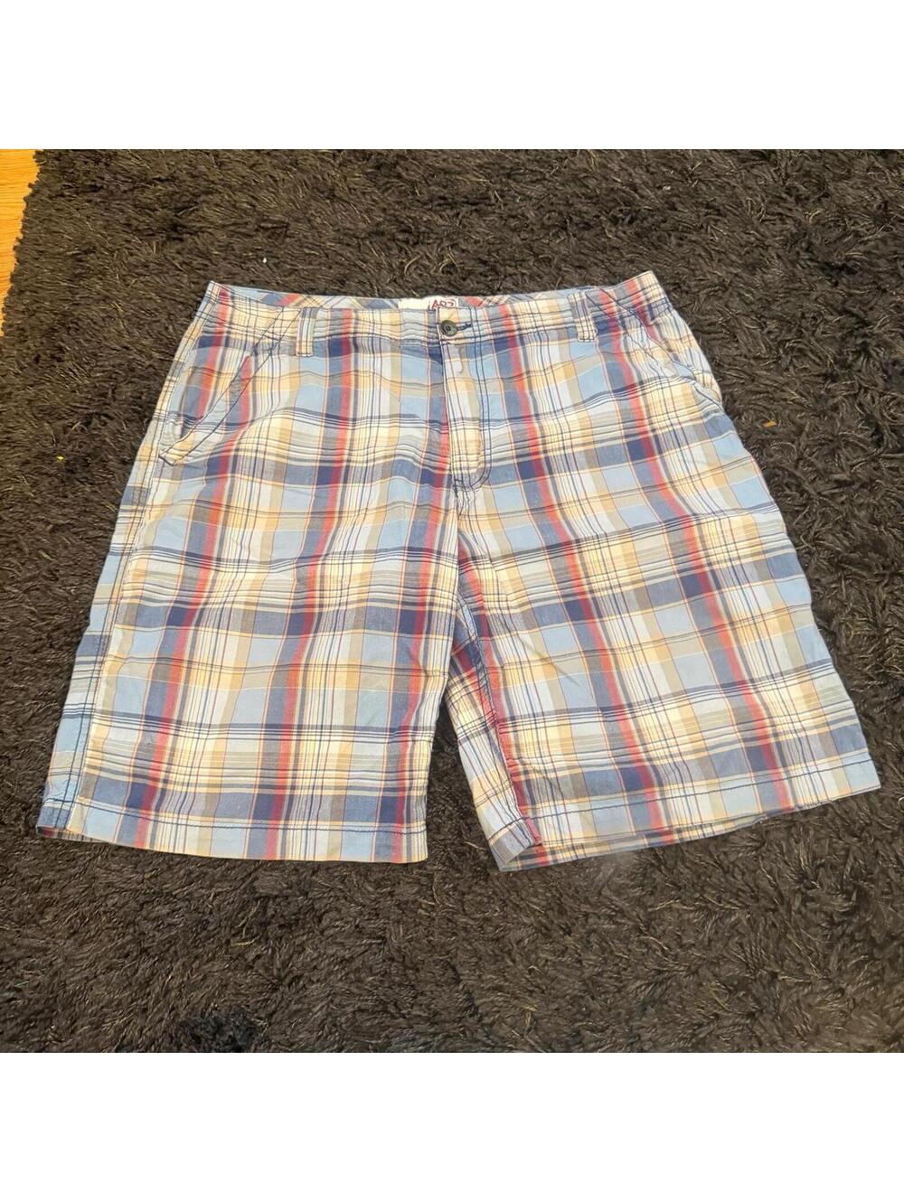 Aeropostale Plaid Cargo Shorts